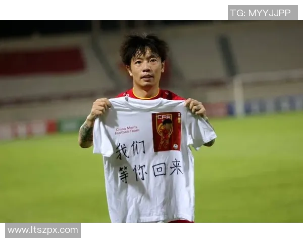 李铁:从球场英豪到中国足球改革先锋的传奇之路 李铁:从球场英豪到中国足球改革先锋的传奇之路