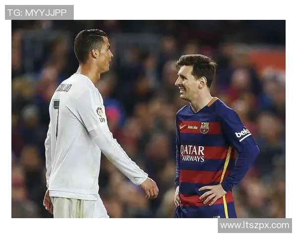 足球巨星与扑克牌的奇妙碰撞谁能在牌桌上超越梅西和C罗