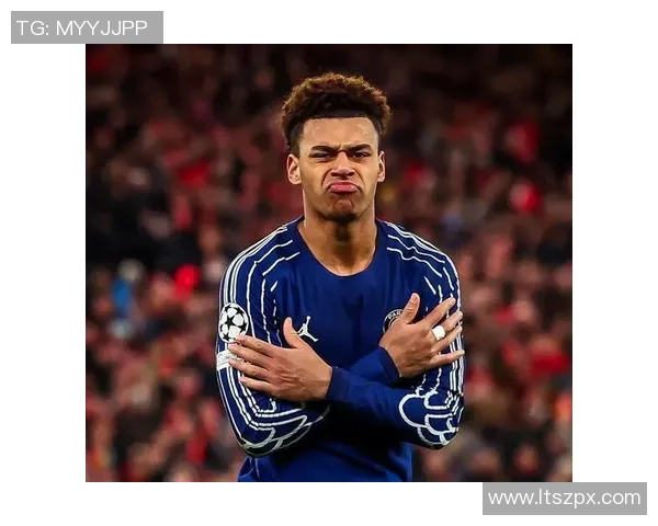 足球球星魅力瞬间，帅气头像与精彩文字完美结合，尽展足球风采